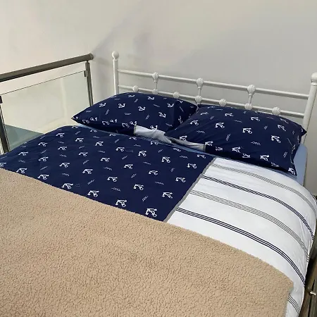 Διαμέρισμα Alf & Lofts *