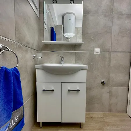 Alf & Lofts شقة *